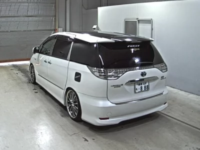 Toyota ESTIMA HYBRID