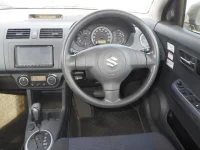 Suzuki SWIFT лот № 3860 оценка 3.5  с аукциона в Японии 2