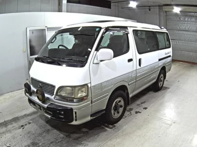 Toyota HIACE  с аукциона в Японии