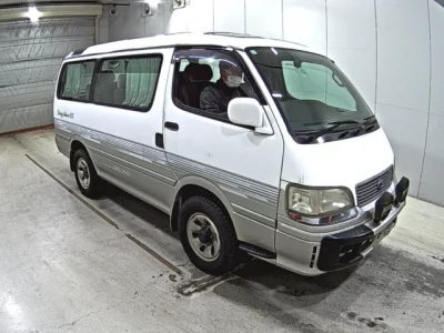 Toyota HIACE  с аукциона в Японии