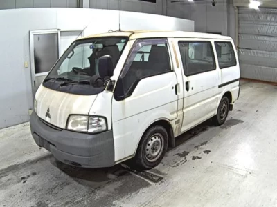 Mitsubishi DELICA