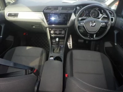 Volkswagen GOLF TOURAN