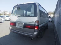 Toyota HIACE лот № 2910 оценка   с аукциона в Японии 4