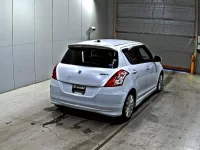 Suzuki SWIFT лот № 2244 оценка 4  с аукциона в Японии 4