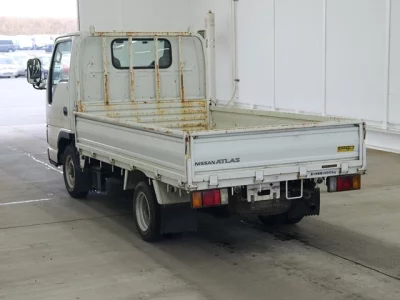 Nissan ATLAS  с аукциона в Японии