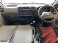 Mazda BONGO VAN лот № 5535 оценка RA  с аукциона в Японии 4