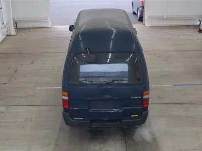Toyota HIACE VAN  с аукциона в Японии
