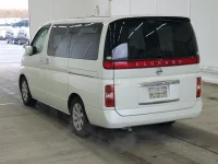 Nissan ELGRAND лот № 2192 оценка 3.5  с аукциона в Японии 1