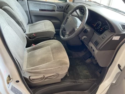 Nissan ELGRAND  с аукциона в Японии