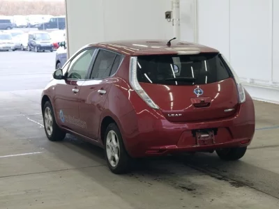 Nissan LEAF  с аукциона в Японии
