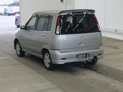 Nissan CUBE  с аукциона в Японии