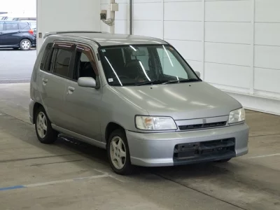 Nissan CUBE  с аукциона в Японии