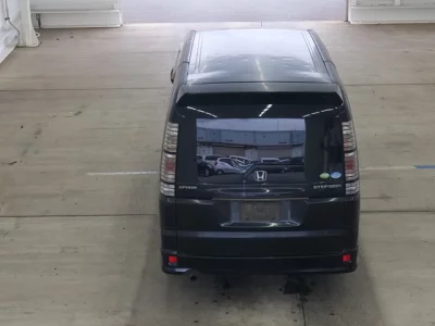 Honda STEP WAGON  с аукциона в Японии