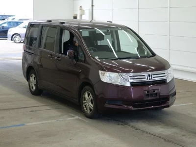 Honda STEP WAGON  с аукциона в Японии