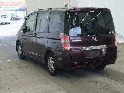 Honda STEP WAGON  с аукциона в Японии