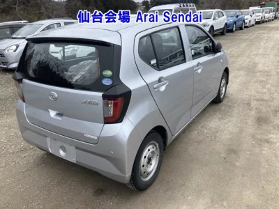 Daihatsu MIRA E S