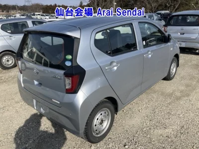 Daihatsu MIRA E S