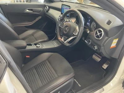 Mercedes-Benz CLA CLASS
