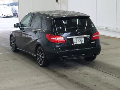 Mercedes-Benz B CLASS