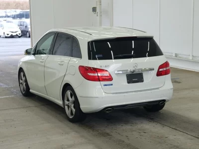Mercedes-Benz B CLASS
