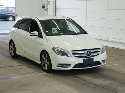 Mercedes-Benz B CLASS