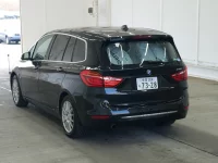 BMW 2-Series лот № 5032 оценка 4  с аукциона в Японии 1