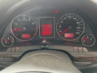 Audi A4 лот № 3393 оценка 3  с аукциона в Японии 5