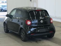 Smart FORFOUR лот № 5052 оценка 3.5  с аукциона в Японии 1
