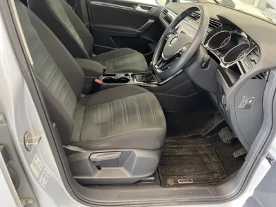 Volkswagen GOLF TOURAN