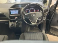 Toyota NOAH лот № 2731 оценка 3  с аукциона в Японии 4
