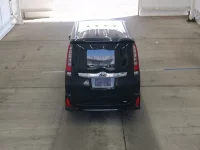 Toyota NOAH лот № 2731 оценка 3  с аукциона в Японии 2