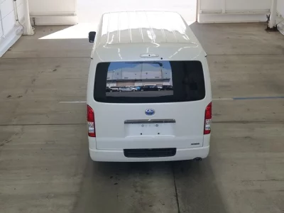 Toyota HIACE VAN  с аукциона в Японии