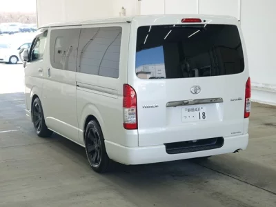 Toyota HiAce Van
