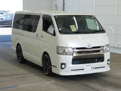 Toyota HiAce Van