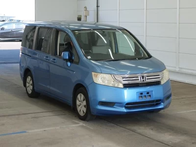 Honda STEP WAGON  с аукциона в Японии