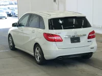 Mercedes-Benz B CLASS лот № 5089 оценка 4  с аукциона в Японии 1