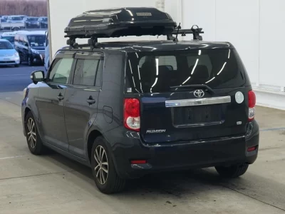 Toyota COROLLA RUMION