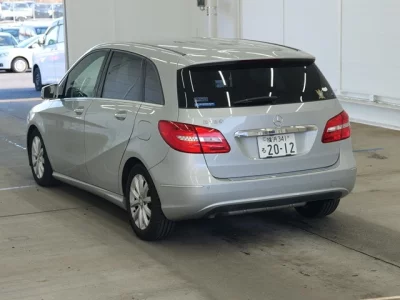 Mercedes-Benz B CLASS
