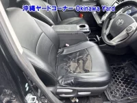 Toyota PRIUS ALPHA лот № 43211 оценка 3  с аукциона в Японии 6