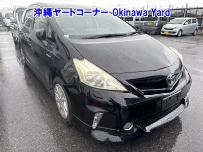 Toyota PRIUS ALPHA  с аукциона в Японии