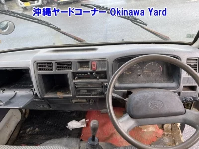 Toyota DYNA  с аукциона в Японии