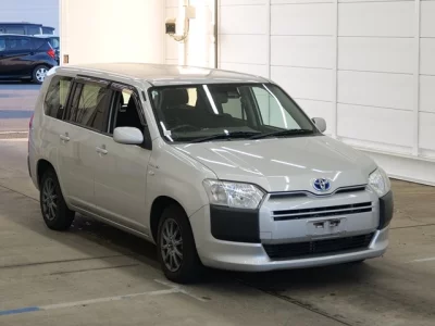 Toyota SUCCEED  с аукциона в Японии