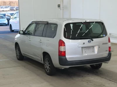 Toyota SUCCEED  с аукциона в Японии