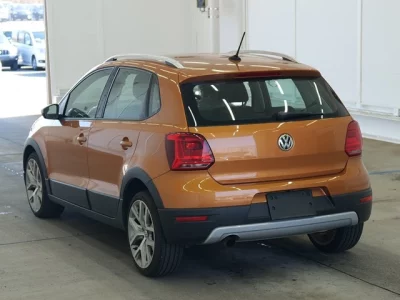 Volkswagen CROSS POLO