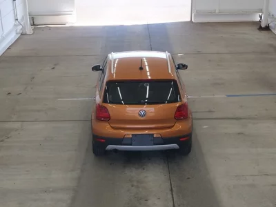 Volkswagen CROSS POLO
