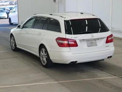 Mercedes-Benz E CLASS WAGON