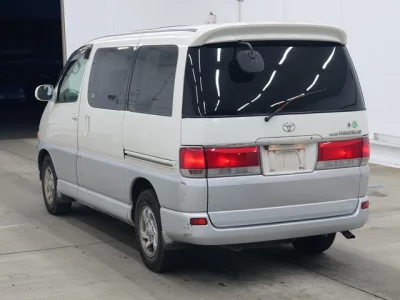 Toyota HIACE REGIUS