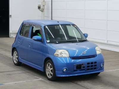 Daihatsu Esse
