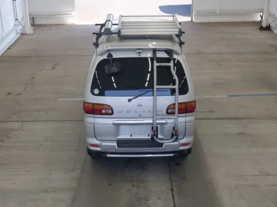 Mitsubishi DELICA