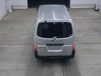 Nissan CARAVAN VAN лот № 3006 оценка 3.5  с аукциона в Японии 2